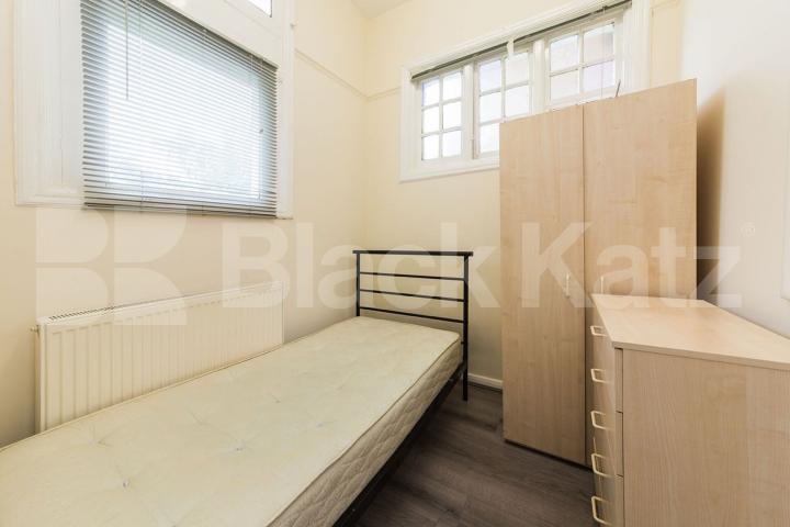 Located on the ground floor with direct access to a shared garden Coleridge Road , Crouch End